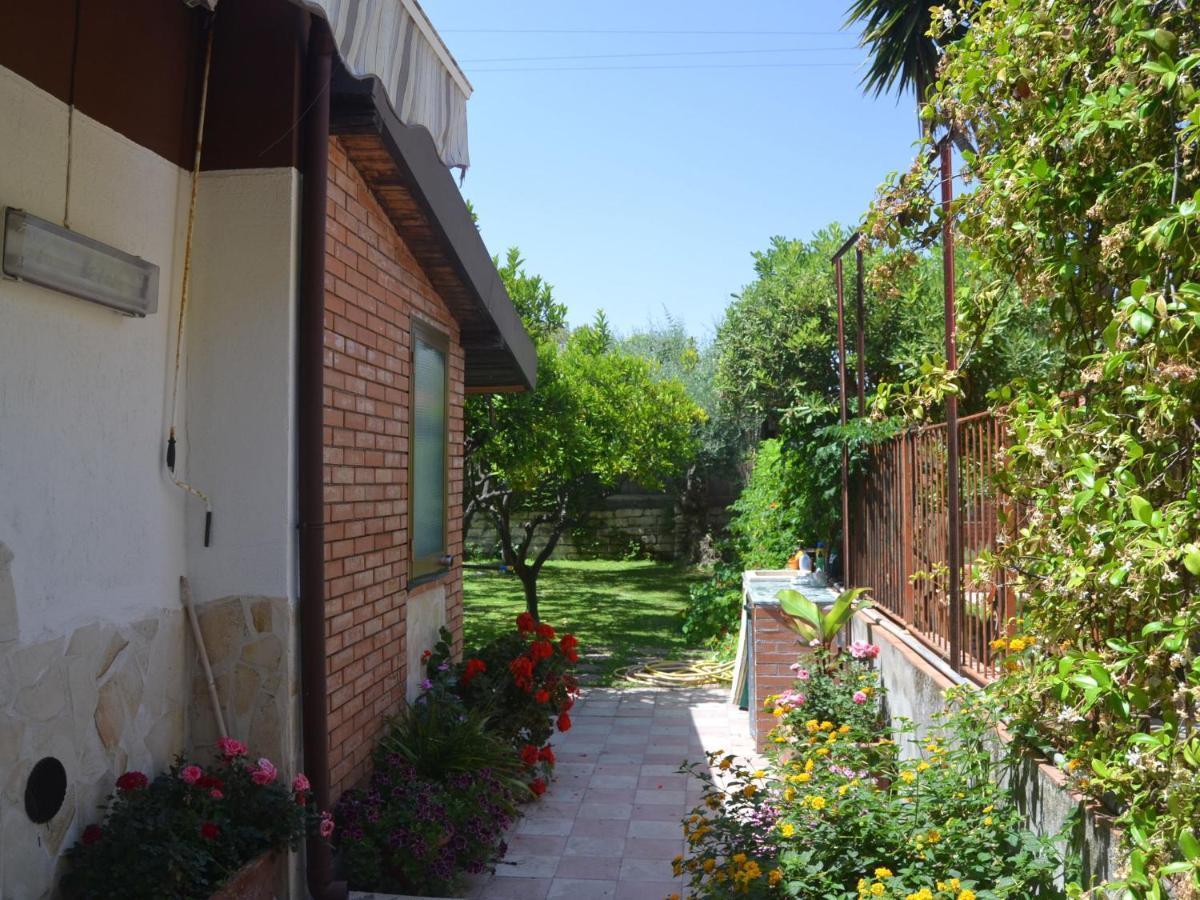 Villa Casa Unifamiliar Con Jard N Privado à Agnone Bagni Extérieur photo